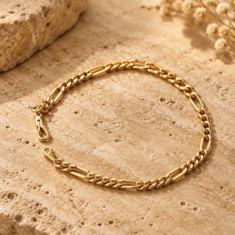 c.1970s Vintage 14k Gold Plated Figaro Link Chain Bracelet – Classic Retro